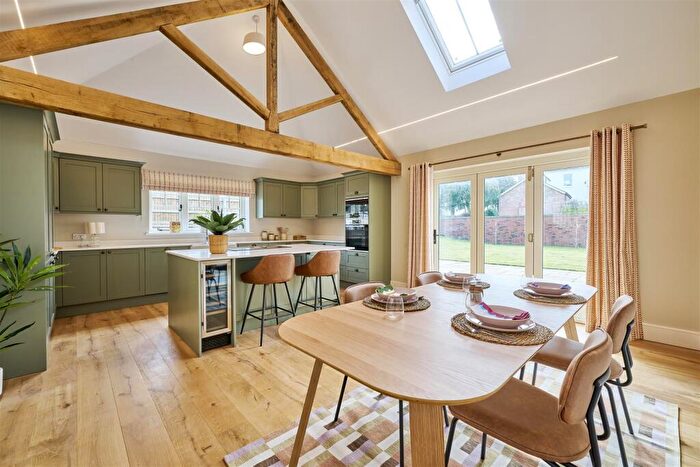 4 Bedroom Detached House For Sale In Maple House, Grange Farm Close, Upper Dean, PE28