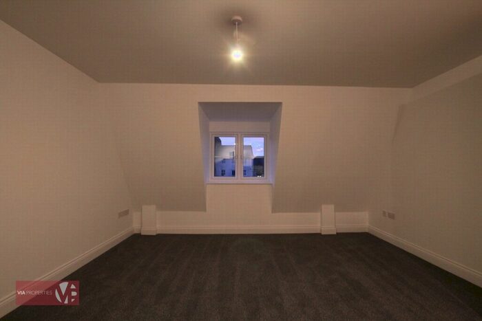 2 Bedroom Flat To Rent In Brewery Road, Hoddesdon, EN11