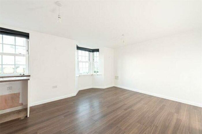 2 Bedroom Apartment To Rent In Wilkinson Road, Kempston, MK42