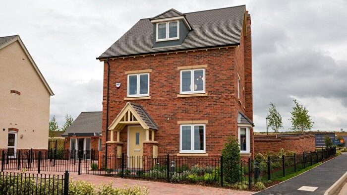 4 Bedroom Detached House For Sale In Houlton Way, Rugby, CV23
