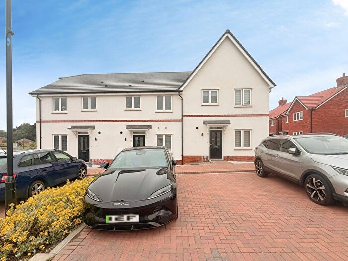 2 Bedroom Terraced House To Rent In Smallfield Close, Angmering, Littlehampton, West Sussex, BN16