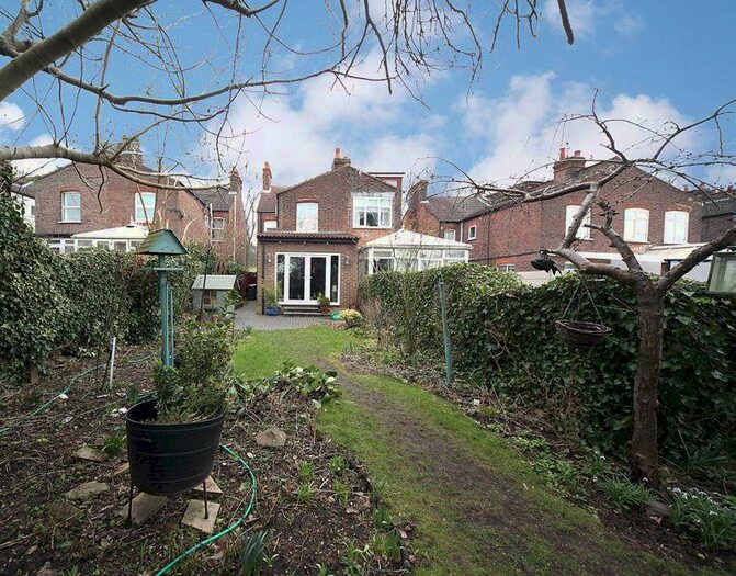 3 Bedroom Semi-Detached House To Rent In Havelock Road, Luton, LU2