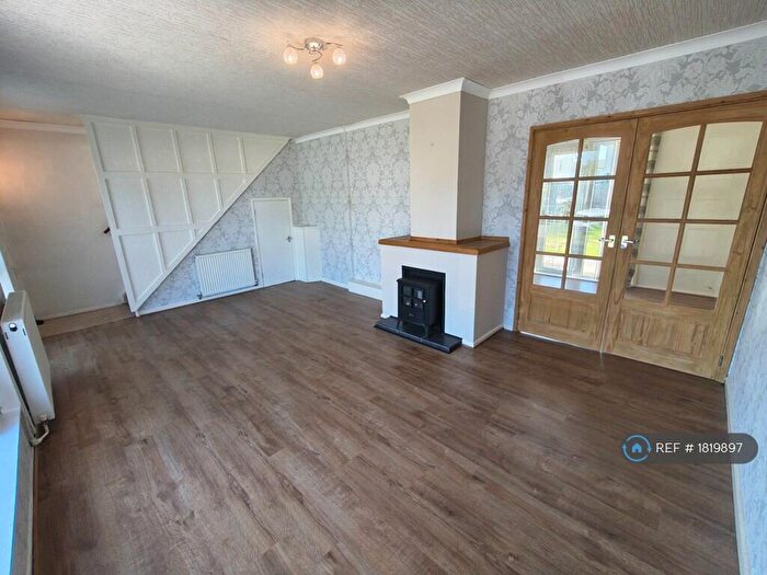 3 Bedroom Semi Detached House To Rent In Thimbler Road, Coventry, CV4