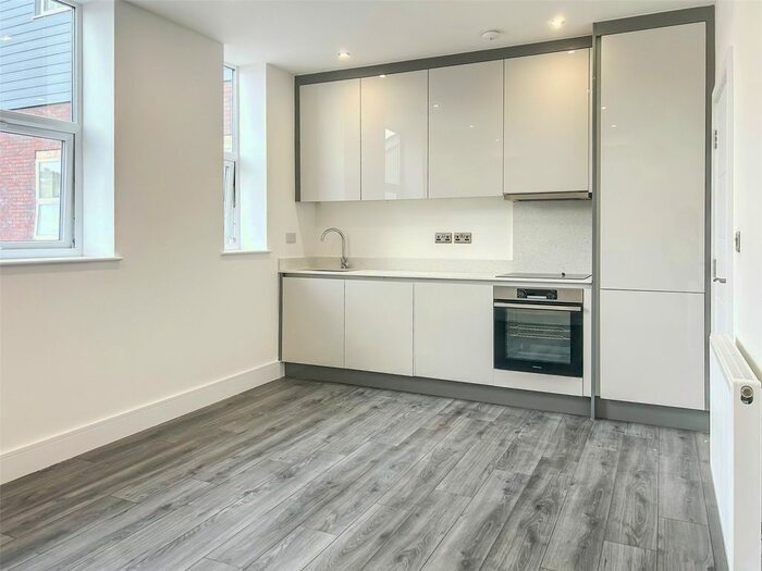 1 Bedroom Garage / Parking To Rent In Calverley Road, Tunbridge Wells, Kent, TN1