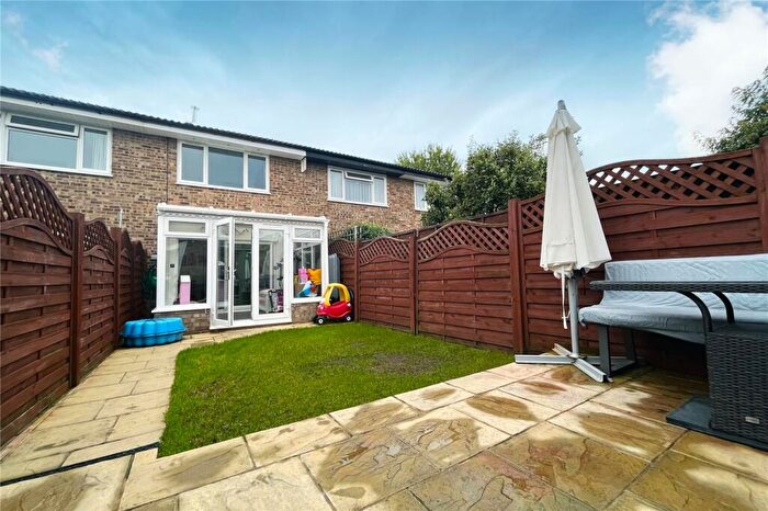 2 Bedroom Terraced House For Sale In Colne Way, Ash, Surrey, GU12