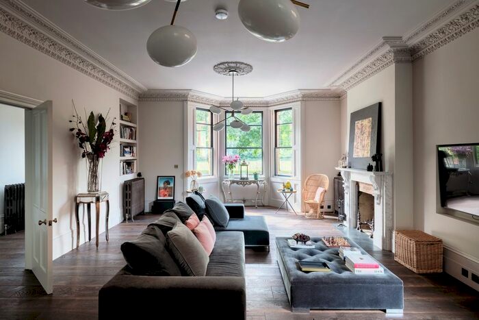4 Bedroom Semi-Detached House For Sale In Turlewray Close, London N4