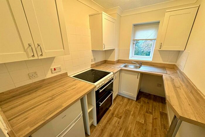 2 Bedroom Apartment To Rent In Cowley Close, Maybush, SO16