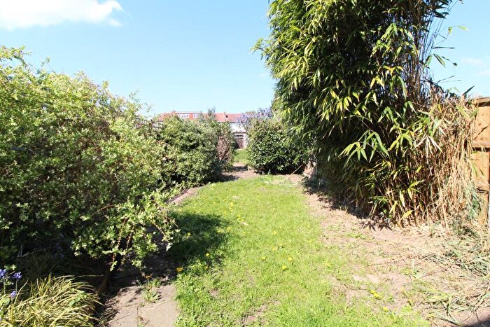 3 Bedroom Semi-Detached House To Rent In Eastbury Avenue, EN1