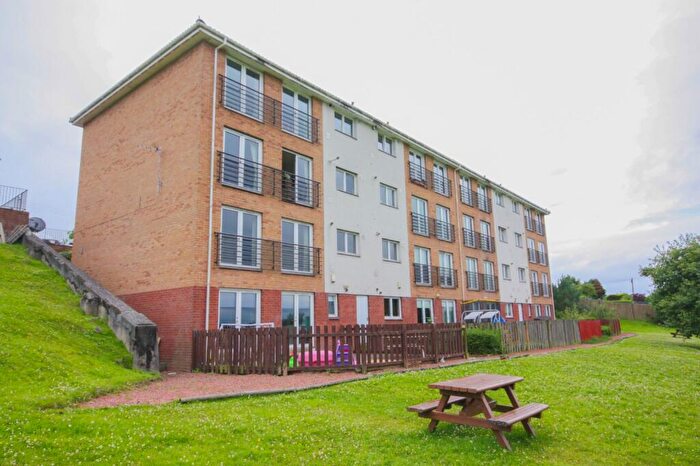 2 Bedroom Flat To Rent In Flat / Croftside Avenue Glasgow, G44