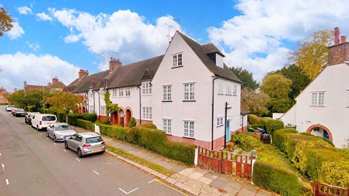 4 Bedroom Semi Detached House For Sale In Asmuns Hill, Hampstead Garden Suburb, NW11