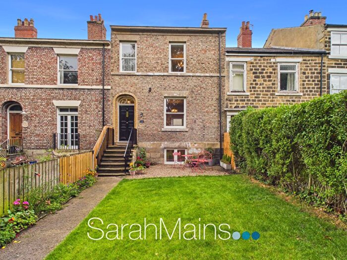 4 Bedroom Terraced House For Sale In Woodbine Terrace, Gateshead, NE8