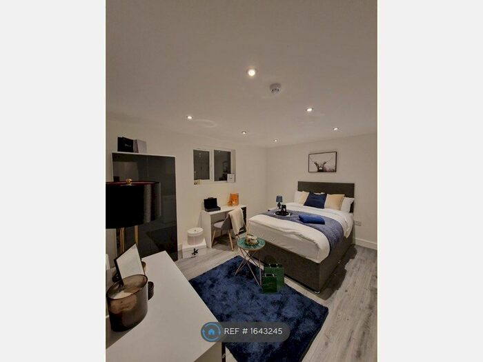 Studio To Rent In London Road, Thornton Heath, CR7