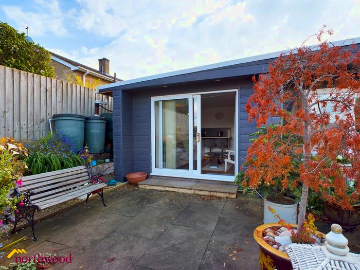 1 Bedroom Studio To Rent In Danvers Road, Broughton, OX15