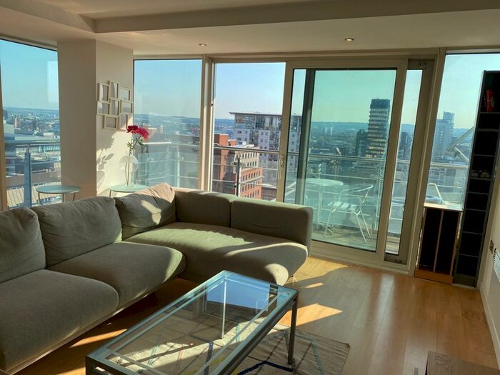 2 Bedroom Apartment To Rent In , Albion Street, Leeds, LS2