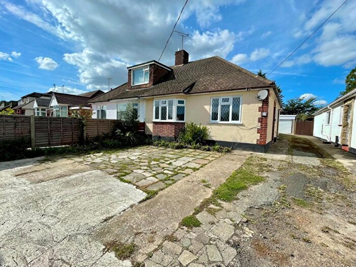 2 Bedroom Bungalow To Rent In Glenwood Avenue, Leigh-On-Sea, SS9