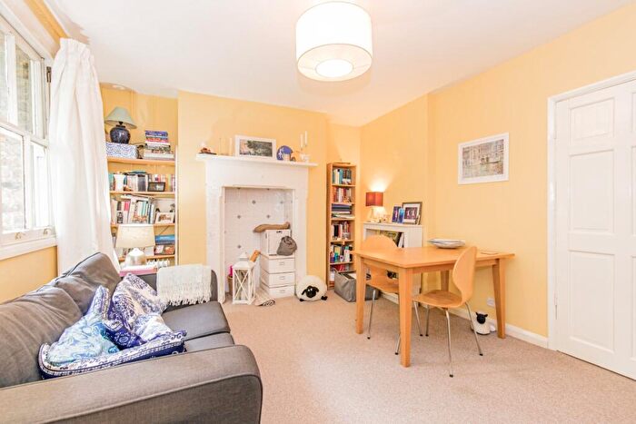 1 Bedroom Apartment To Rent In Leckford Road, Oxford, OX2