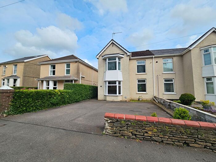 3 Bedroom Semi-Detached House For Sale In Brecon Road, Pontardawe, SA8