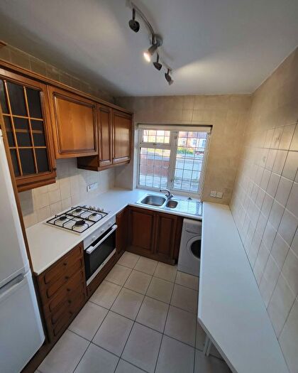 1 Bedroom Maisonette To Rent In Pinner View, HA1