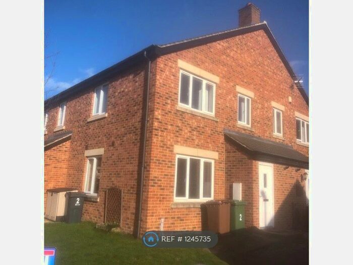 2 Bedroom Terraced House To Rent In Alva Close, Guiseley LS20