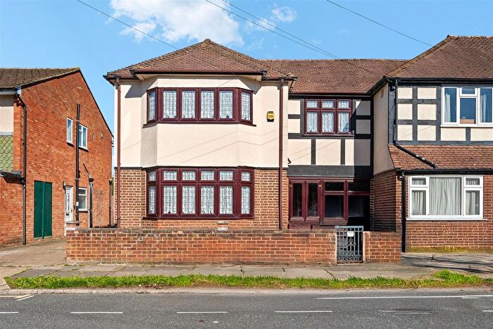 4 Bedroom Semi-Detached House For Sale In Hardy Avenue, Ruislip, HA4