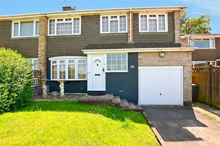 4 Bedroom Semi-Detached House For Sale In Murray Road, Waterlooville, Hampshire, PO8