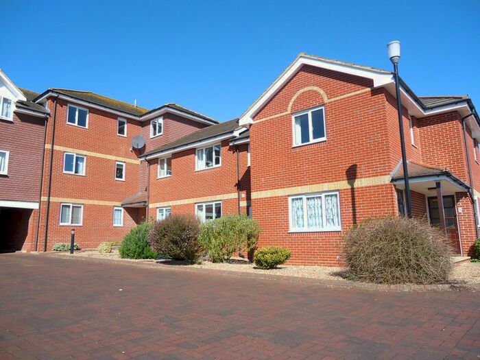 2 Bedroom Flat To Rent In Fitzroy Street, Sandown, PO36