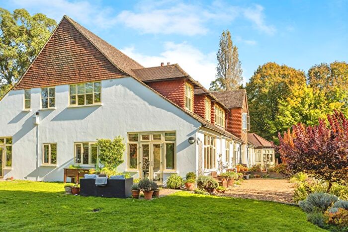 2 Bedroom Flat For Sale In Brantridge Lane, Staplefield, Haywards Heath, RH17