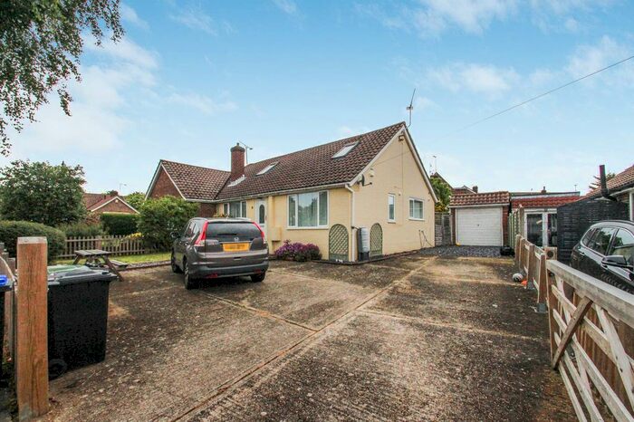 3 Bedroom Semi-Detached Bungalow To Rent In Quantock Road, Worthing, BN13