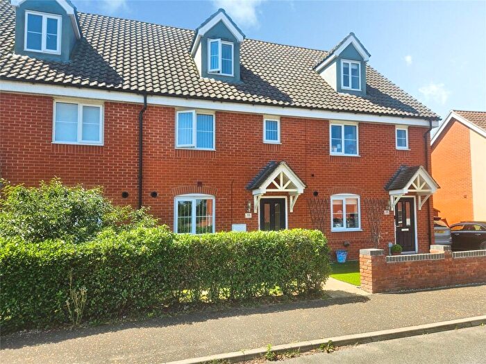3 Bedroom Terraced House For Sale In Tortoiseshell Drive, Attleborough, Norfolk, NR17
