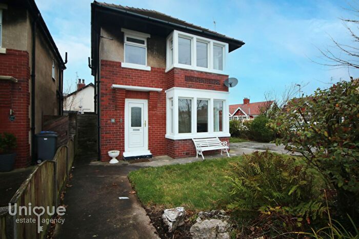3 Bedroom Detached House For Sale In South Parade, Thornton-Cleveleys, FY5