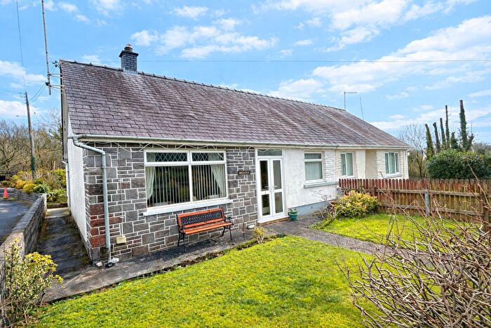 3 Bedroom Semi-Detached Bungalow For Sale In Godre'r Coed, Llangybi, Lampeter, SA48