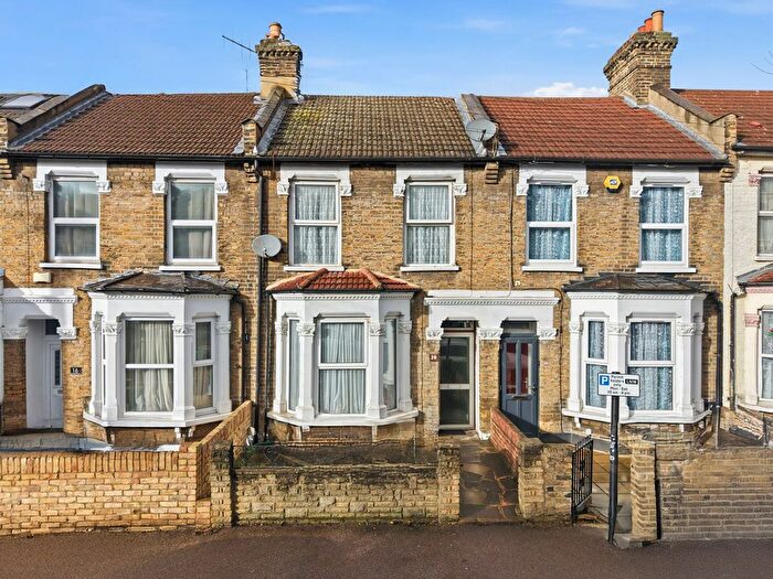 3 Bedroom Terraced House For Sale In Dunedin Road, Leyton, E10
