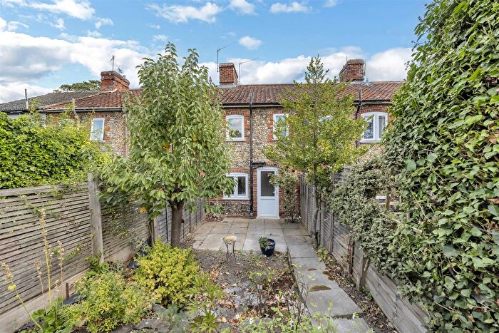 2 Bedroom Terraced House For Sale In Sicklesmere Road, Bury St. Edmunds, IP33