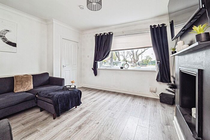 3 Bedroom Terraced House For Sale In Summergangs Road, Hull, HU8