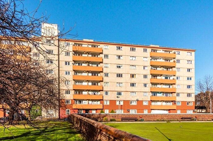 3 Bedroom Flat To Rent In Westfield Court, Gorgie, Edinburgh, EH11
