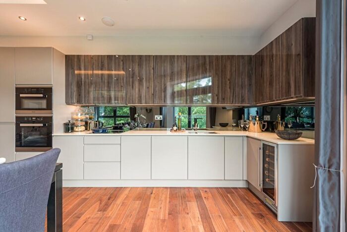 1 Bedroom Apartment To Rent In Muswell Hill London, N10