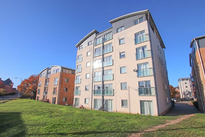 2 Bedroom Flat To Rent In St James Place, De Grey Road, Colchester, CO4