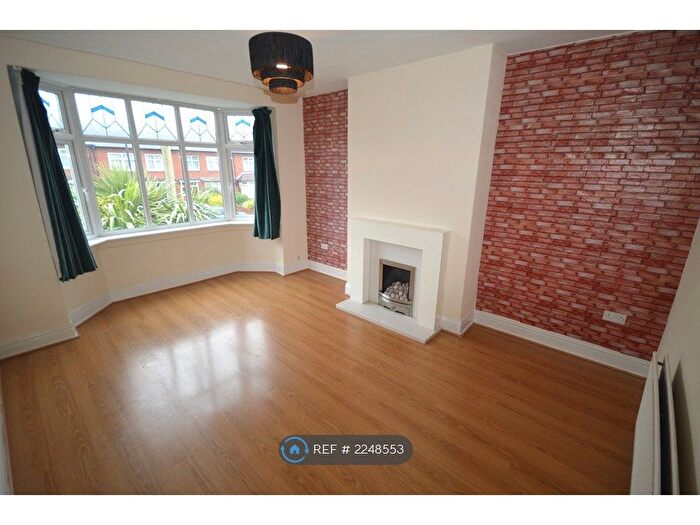 2 Bedroom Flat To Rent In Mitford Gardens, Wideopen, Newcastle Upon Tyne, NE13