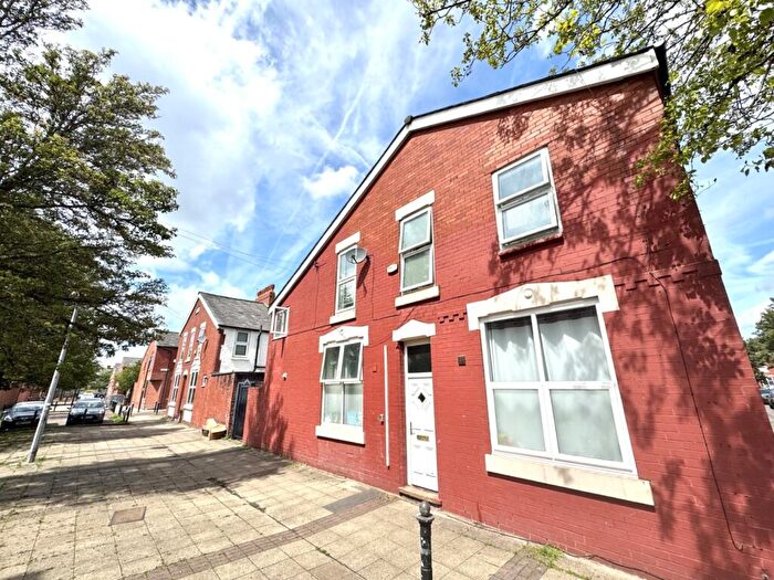 4 Bedroom End Of Terrace House For Sale In Langham Road, Salford, Greater Manchester, M6