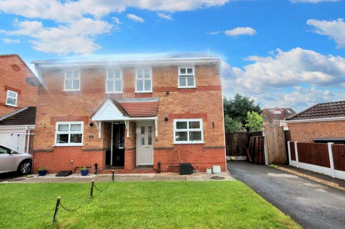 2 Bedroom Semi-Detached House To Rent In Linnet Close, Newton-Le-Willows, WA12