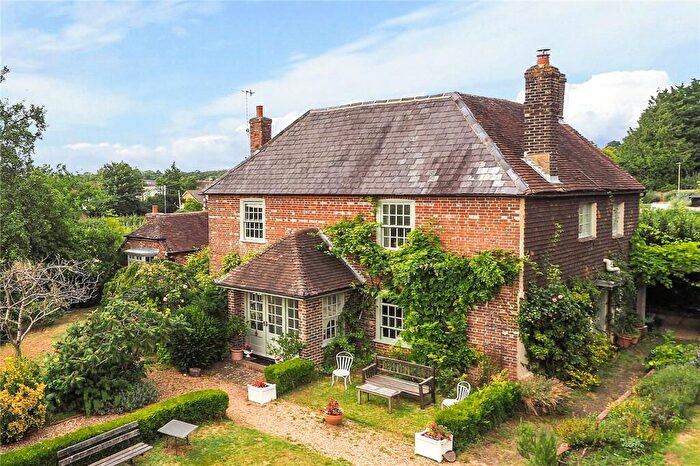 5 Bedroom House For Sale In Andlers Ash Road, Liss, Hampshire, GU33