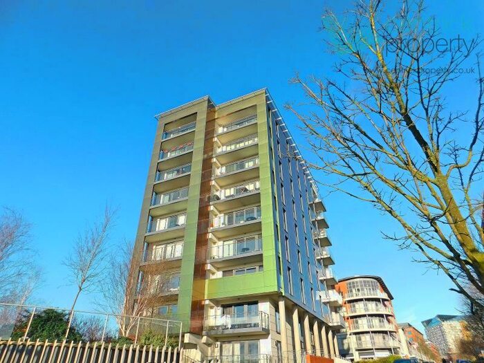 1 Bedroom Apartment To Rent In Central Plaza, Mason Way, Park Central, B15