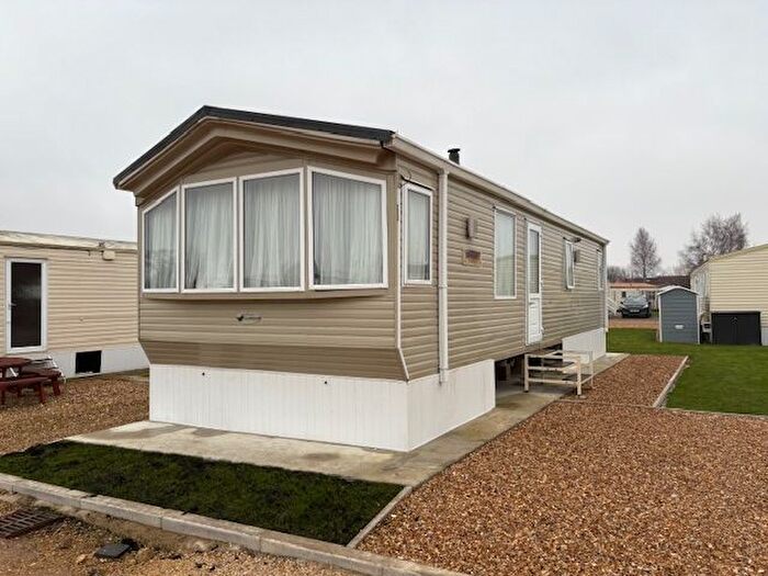 2 Bedroom Park Home For Sale In Vicarage Lane, Long Sutton, Spalding, PE12