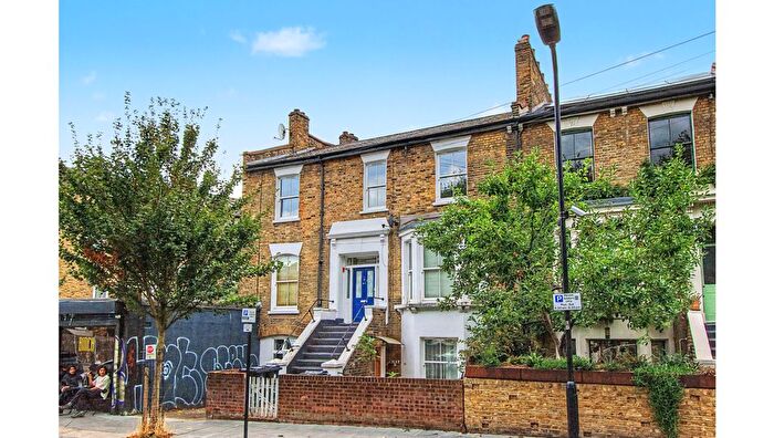 2 Bedroom Flat For Sale In Flat C, Greenwood Road, Hackney, London, E8