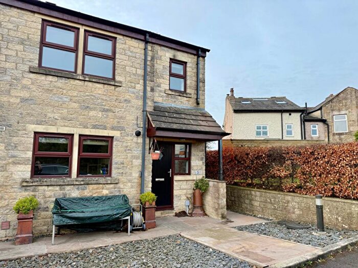 3 Bedroom House To Rent In Emmott Court, Laneshawbridge, BB8