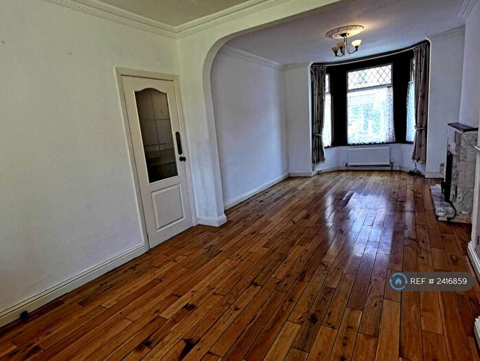 3 Bedroom Terraced House To Rent In South Norwood, London, SE25