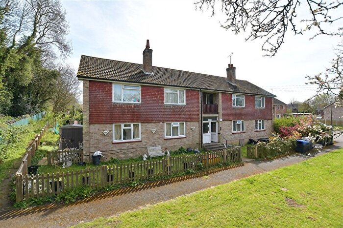 2 Bedroom Flat For Sale In Bossington Road, Adisham, Canterbury, Kent, CT3