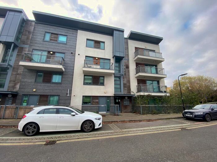 2 Bedroom Flat To Rent In Anglesea Terrace, Southampton, SO14