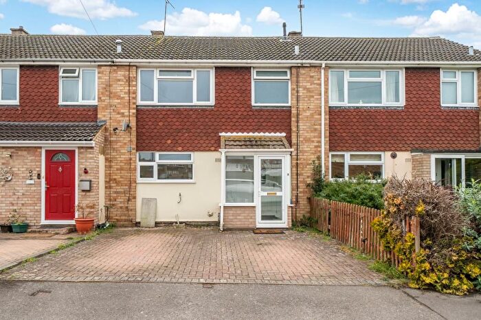 3 Bedroom Terraced House To Rent In Woodstock Close, Aylesbury, HP21