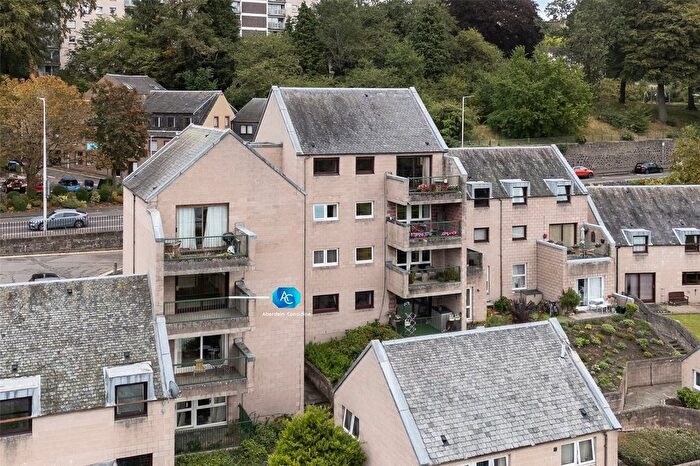 1 Bedroom Flat For Sale In Commercial Street, Perth, Perth And Kinross, PH2